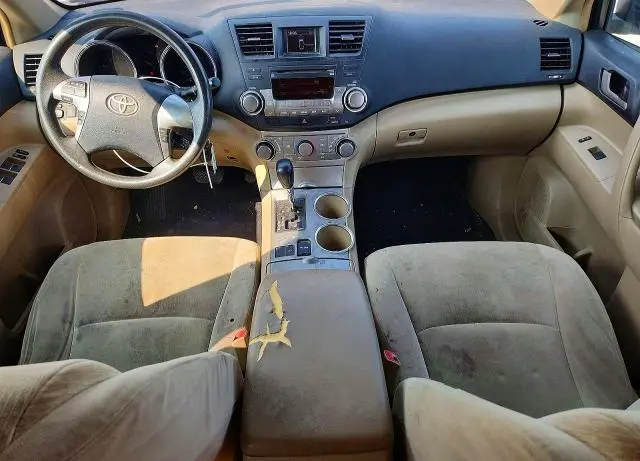 2011 TOYOTA HIGHLANDER BASE  