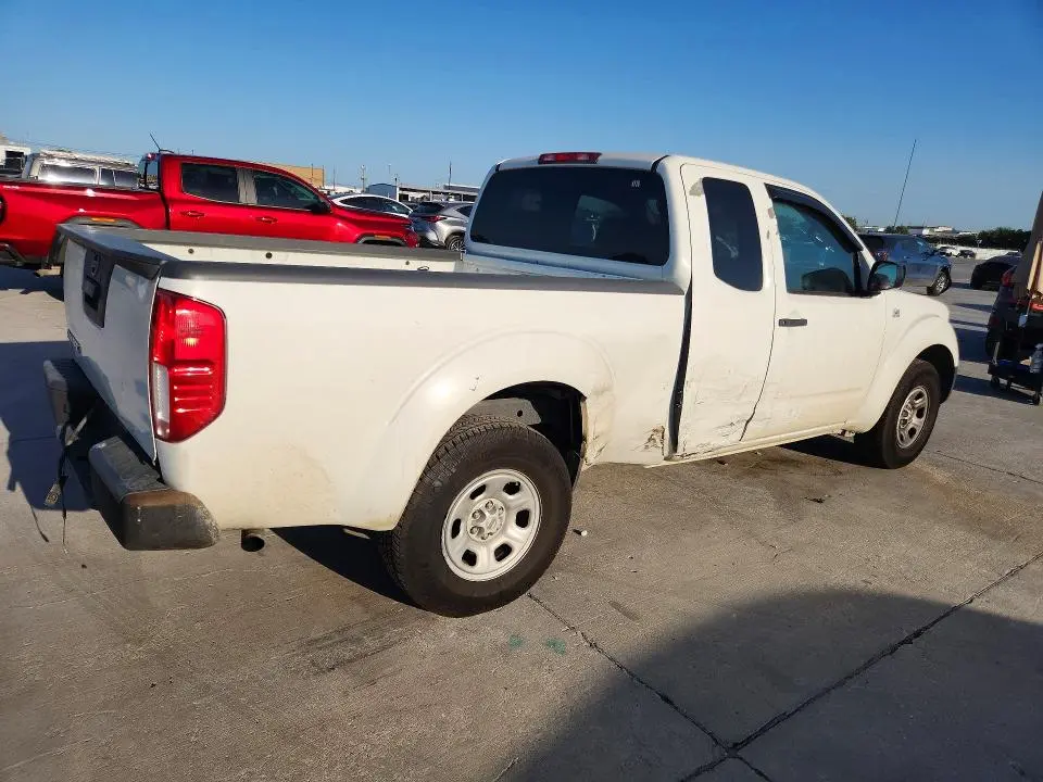 2018 NISSAN FRONTIER S  