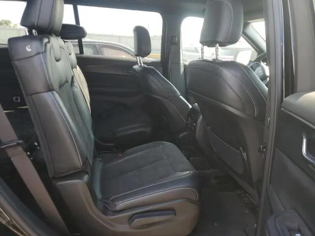 2024 JEEP GRAND CHEROKEE L LAREDO  