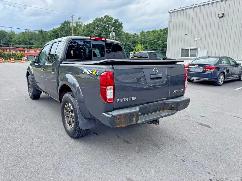 2015 NISSAN FRONTIER PRO-4X  