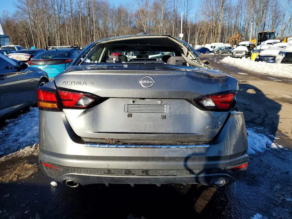 2023 NISSAN ALTIMA SV  