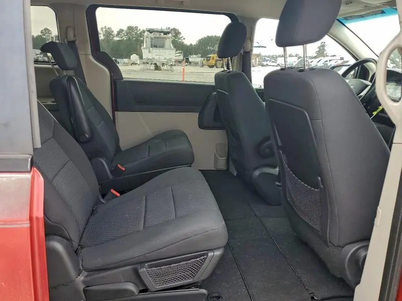 2010 DODGE GRAND CARAVAN SXT  