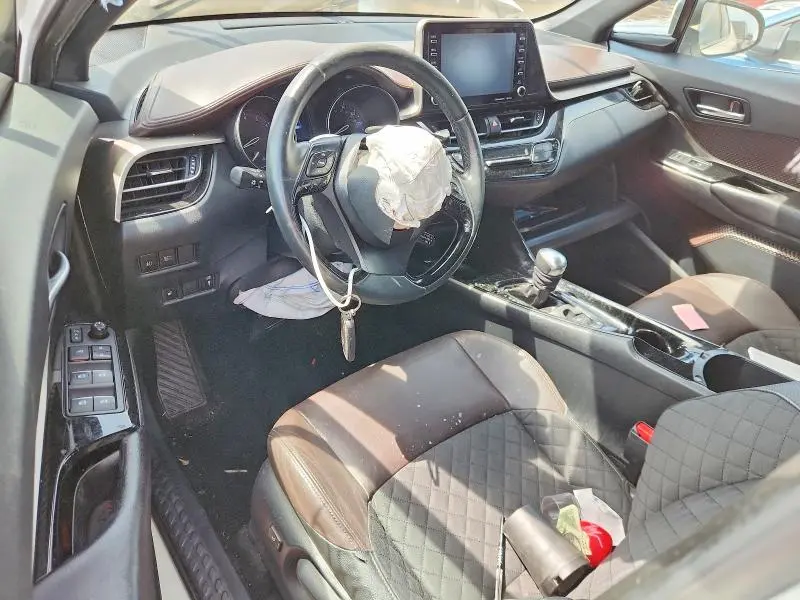 2019 TOYOTA C-HR LIMITED  