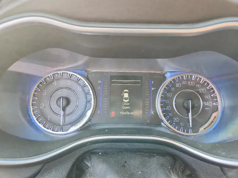 2016 CHRYSLER 200   