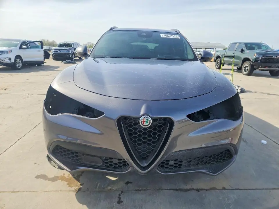 2022 ALFA ROMEO STELVIO   