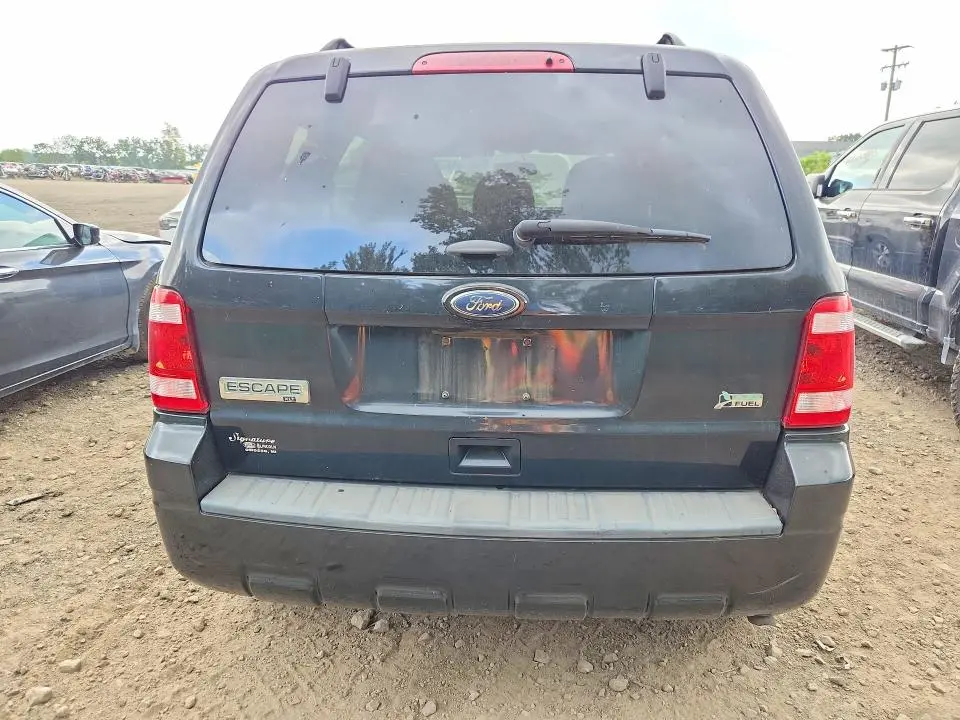 2011 FORD ESCAPE XLT  