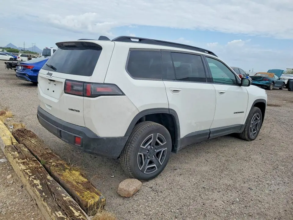 2026 JEEP CHEROKEE LAREDO  