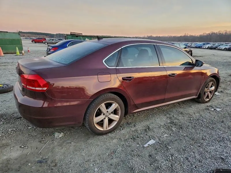 2012 VOLKSWAGEN PASSAT SE  