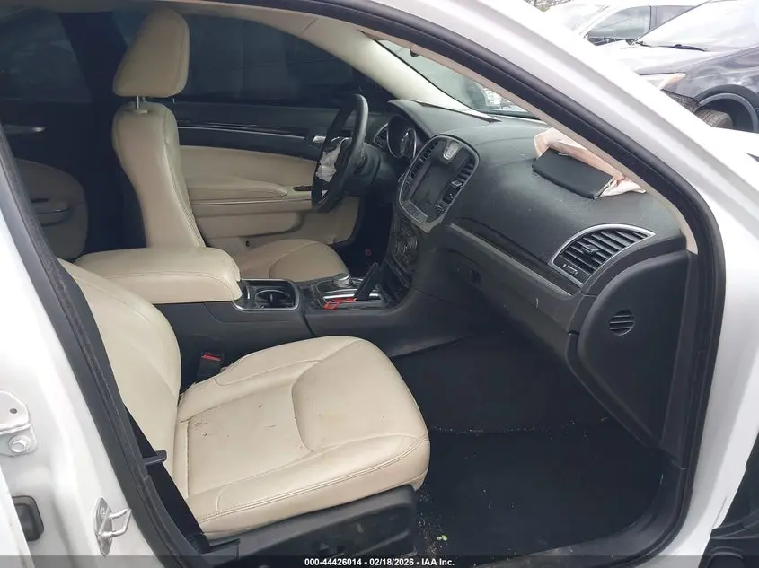 2015 CHRYSLER 300 LIMITED