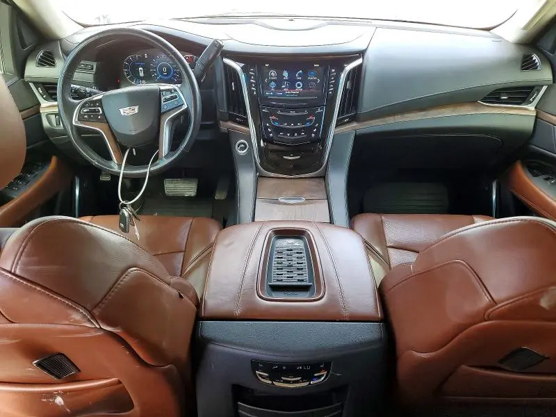 2017 CADILLAC ESCALADE LUXURY  
