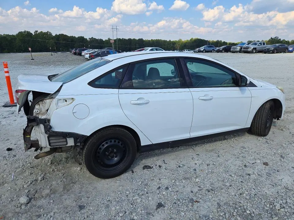 2012 FORD FOCUS SE  