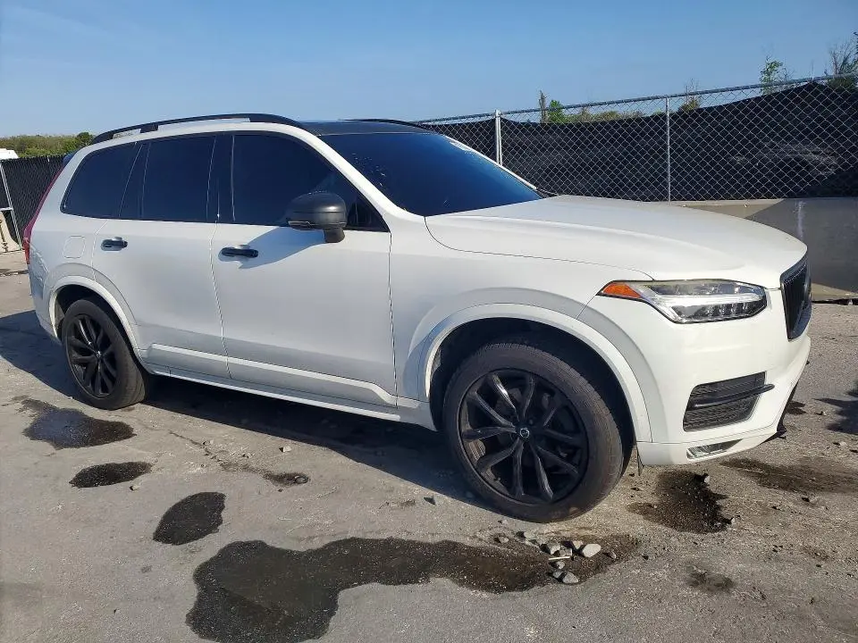 2019 VOLVO XC90 T5 MOMENTUM  