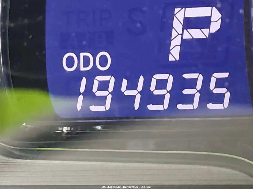 2013 TOYOTA SIENNA XLE V6 8 PASSENGER