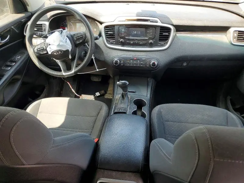 2017 KIA SORENTO LX V6  