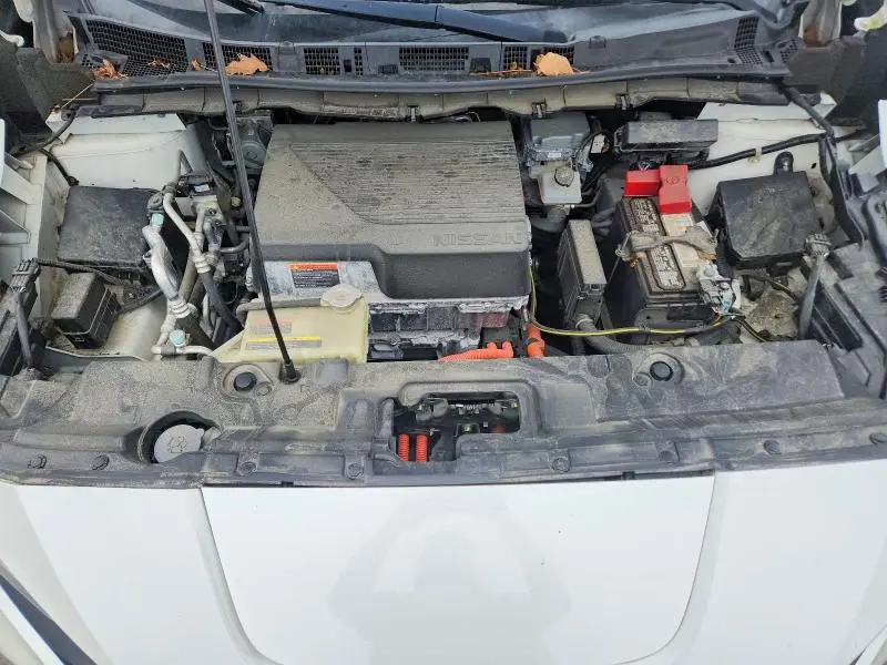 2018 NISSAN LEAF SL  
