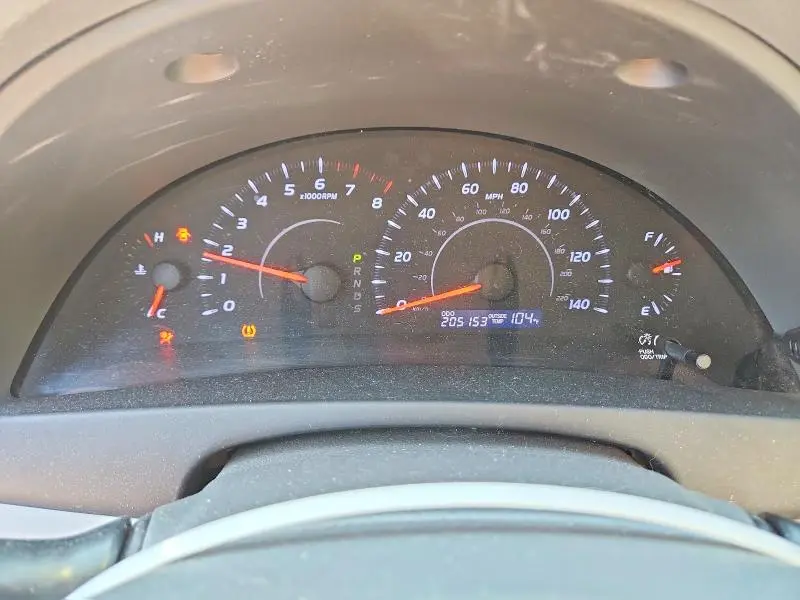 2010 TOYOTA CAMRY LE  