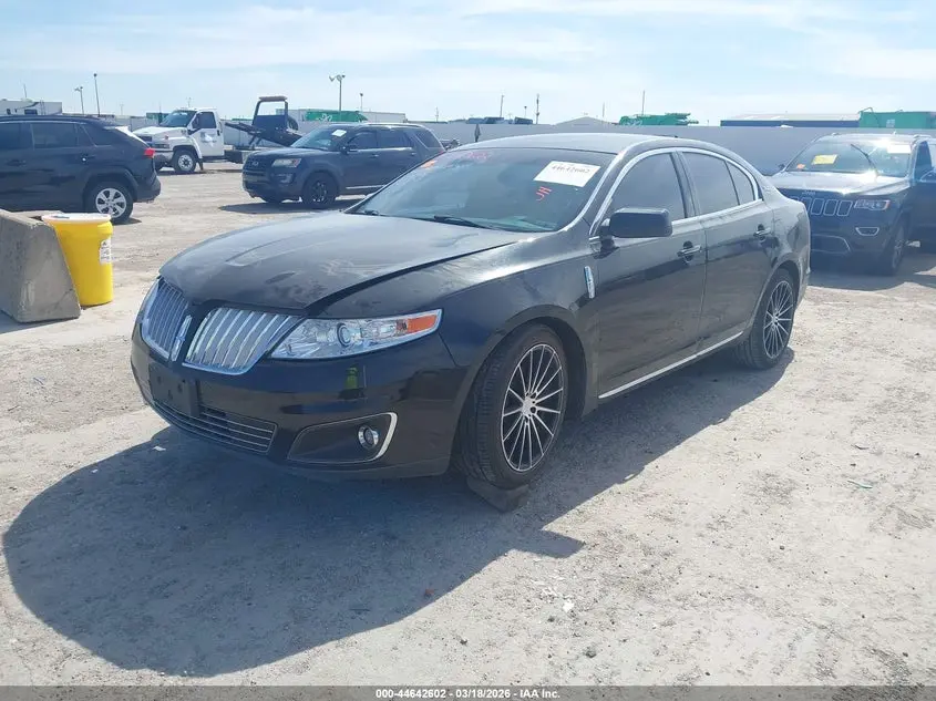 2010 LINCOLN MKS  