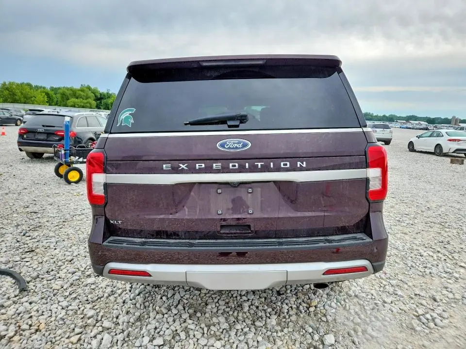 2023 FORD EXPEDITION XLT  