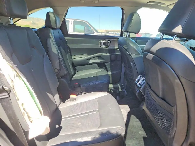 2025 KIA SORENTO X-LINE EX  