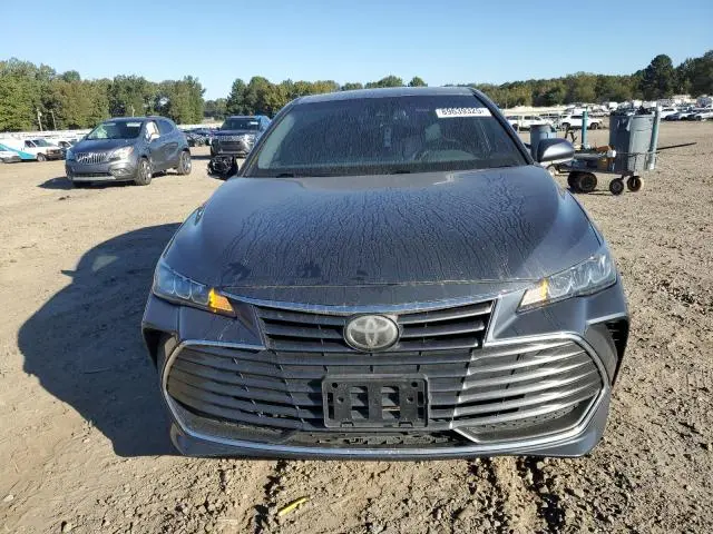 2019 TOYOTA AVALON XLE  