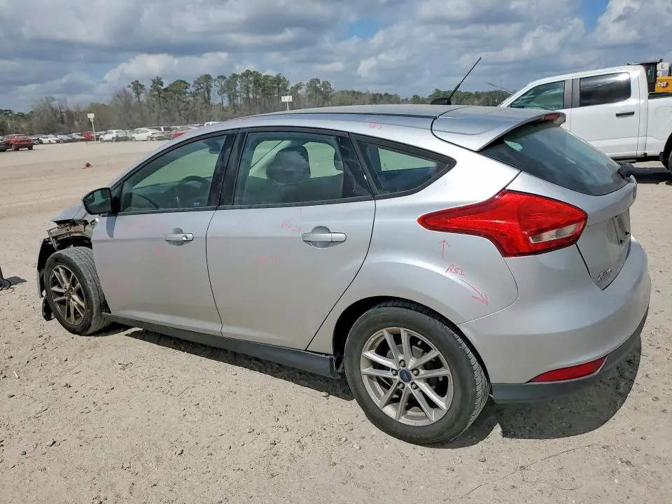 2017 FORD FOCUS SE  