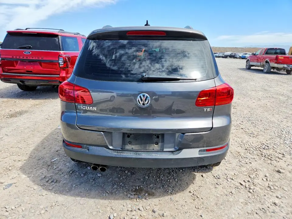 2017 VOLKSWAGEN TIGUAN S  