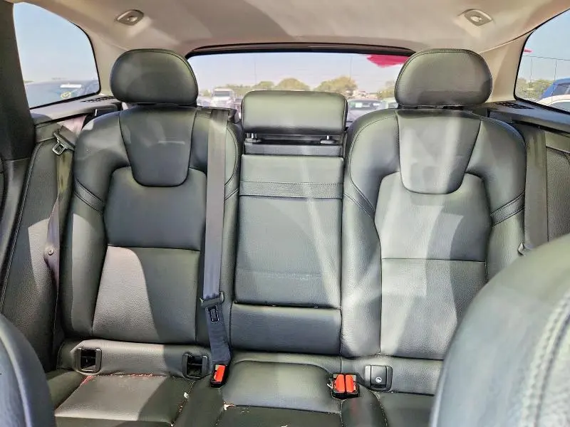 2019 VOLVO XC60 T5  