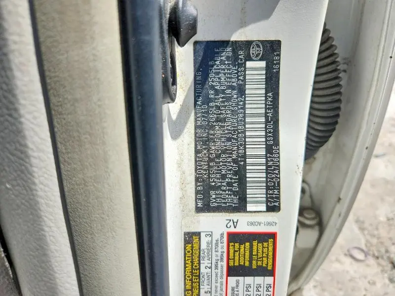 2011 TOYOTA AVALON   
