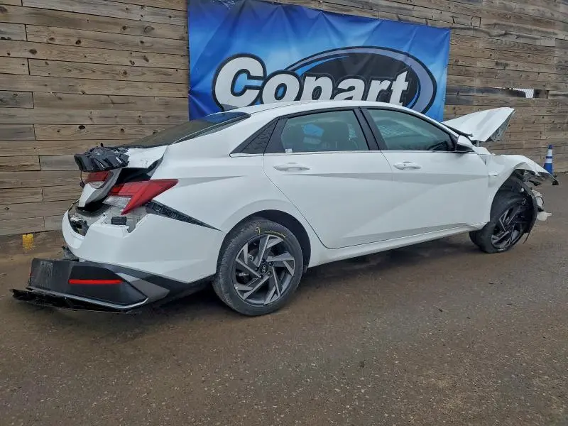 2025 HYUNDAI ELANTRA SEL  