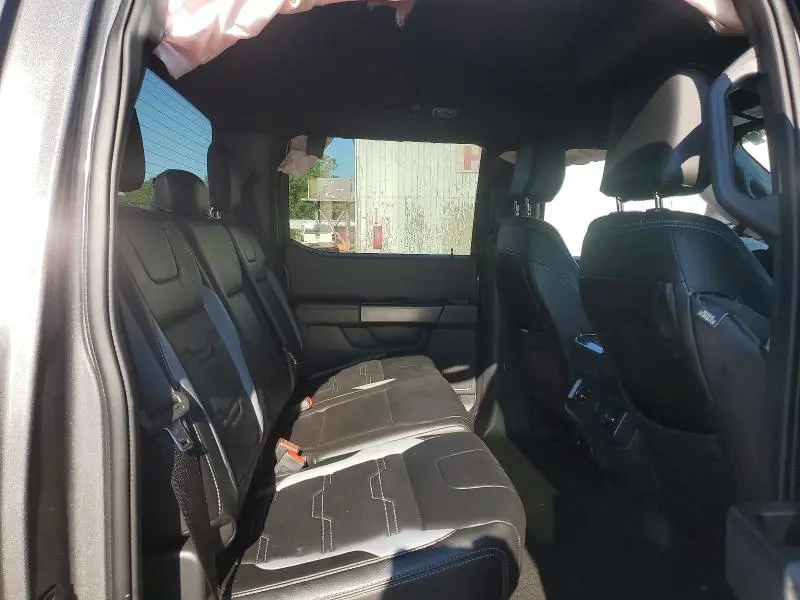 2024 FORD F150 STX  
