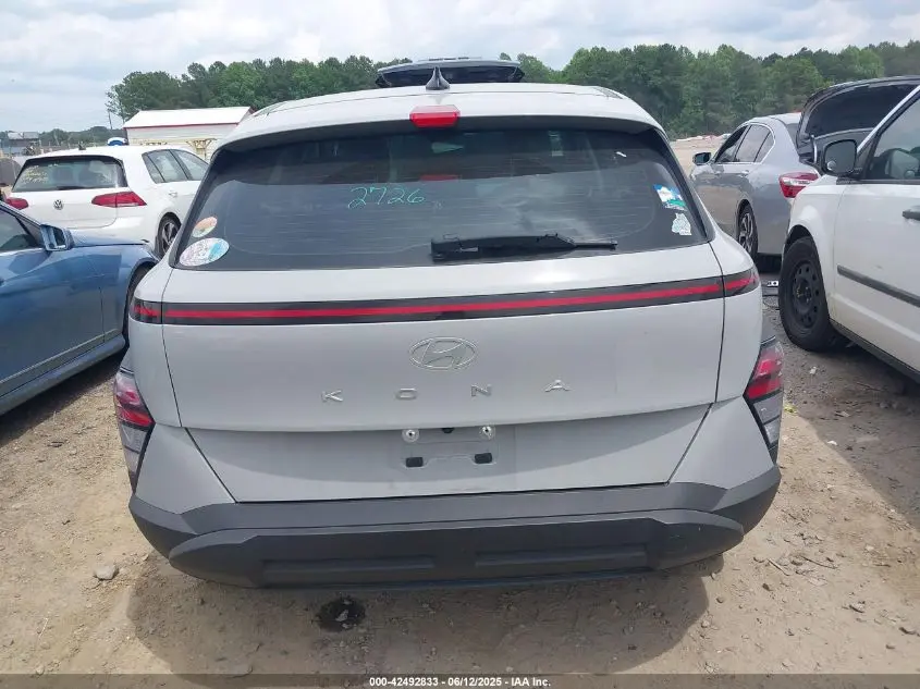 2024 HYUNDAI KONA SE