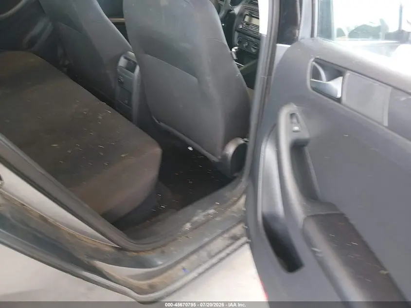 2015 VOLKSWAGEN JETTA 2.0L S