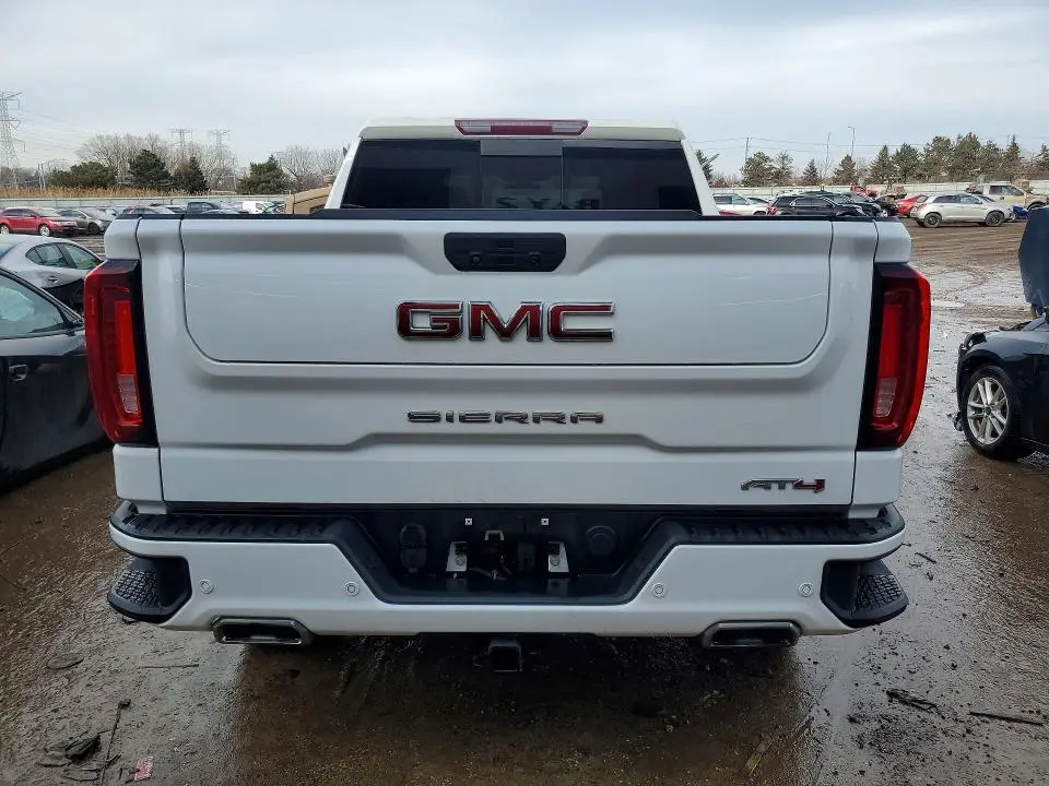 2021 GMC SIERRA K1500 AT4  