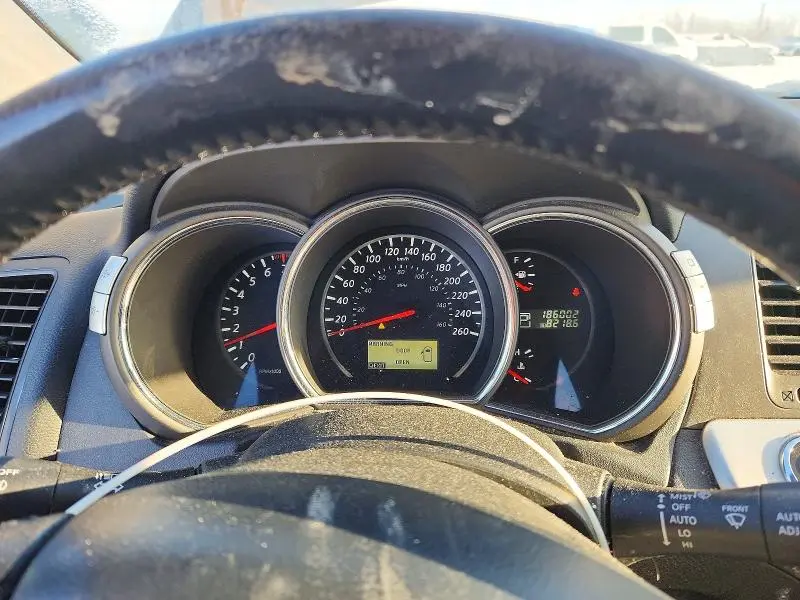 2013 NISSAN MURANO S  