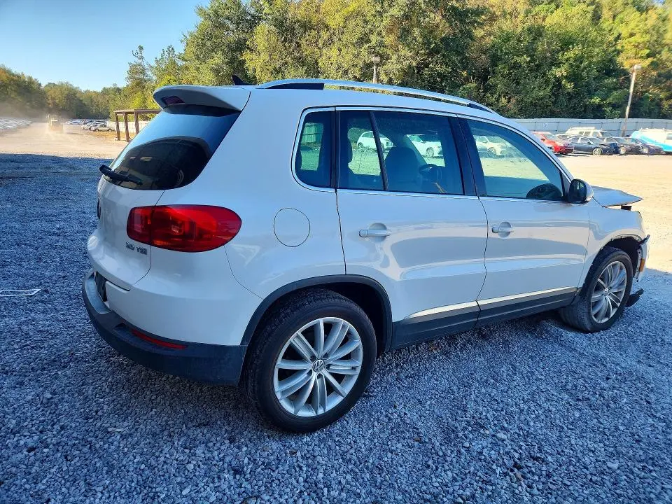 2014 VOLKSWAGEN TIGUAN S  