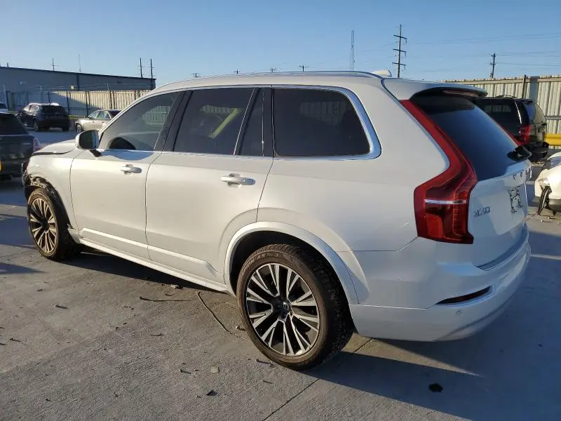 2022 VOLVO XC90 T5 MOMENTUM  