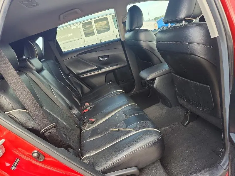 2013 TOYOTA VENZA XLE  