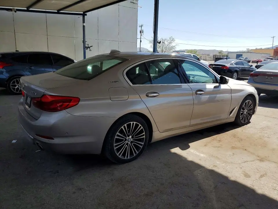 2018 BMW 530E   