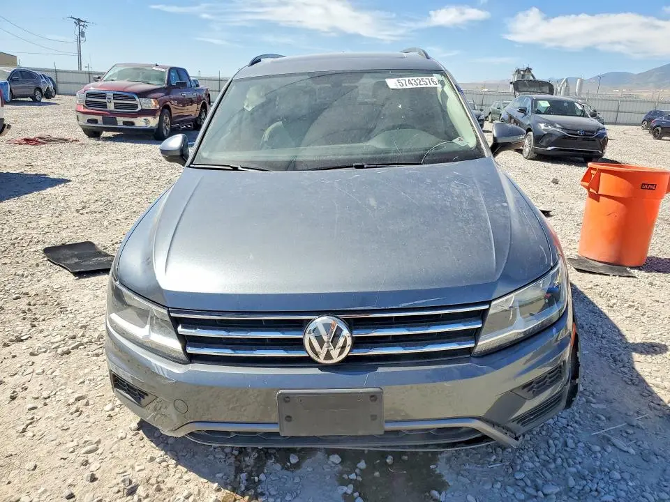 2018 VOLKSWAGEN TIGUAN SE  