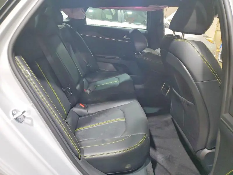 2025 KIA K5 GT  