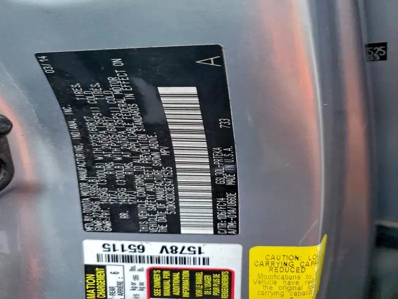 2014 TOYOTA SIENNA LE  