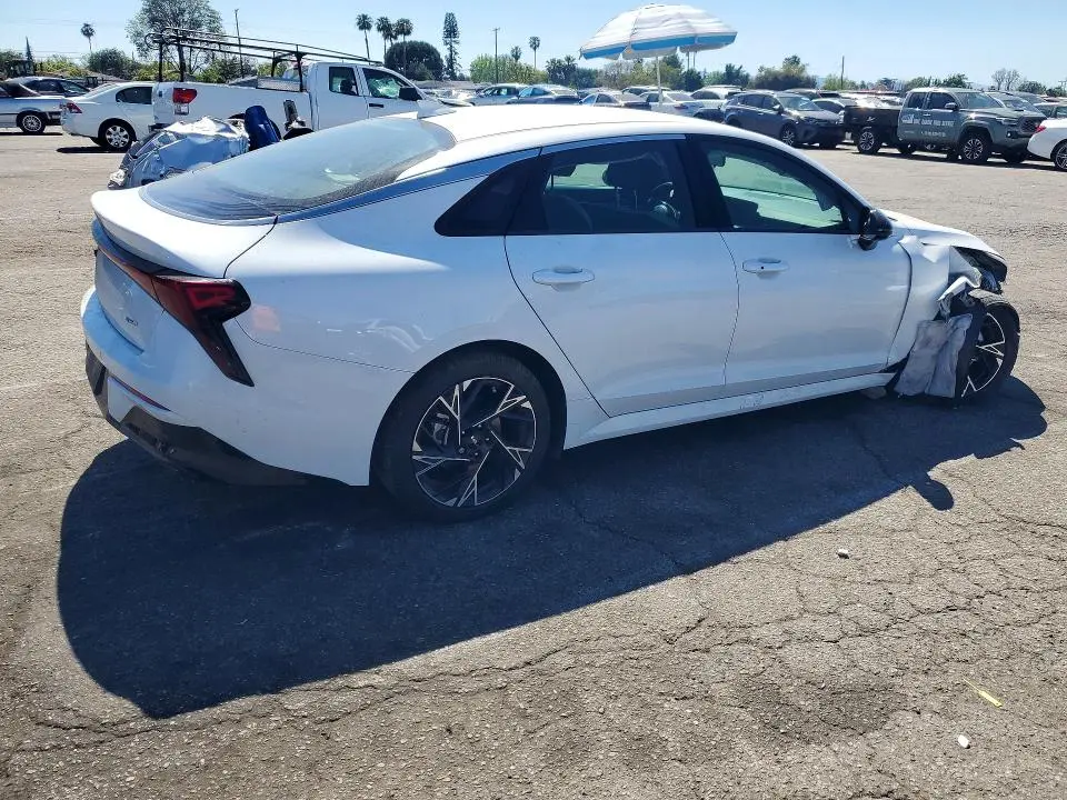 2025 KIA K5   