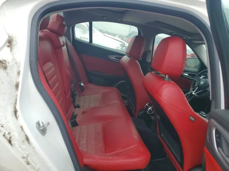 2017 ALFA ROMEO GIULIA TI  