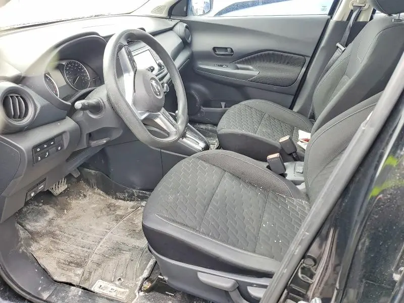 2021 NISSAN KICKS S  