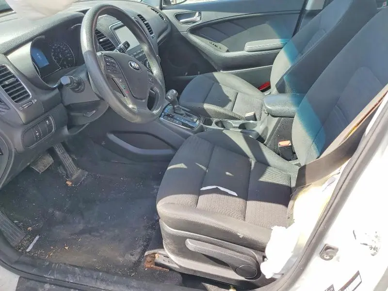 2018 KIA FORTE LX  