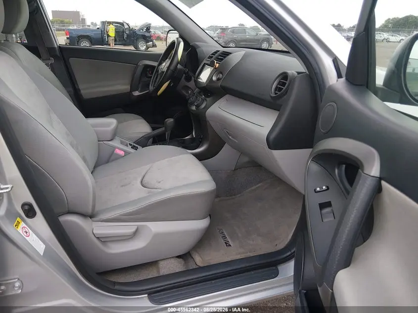 2010 TOYOTA RAV4  