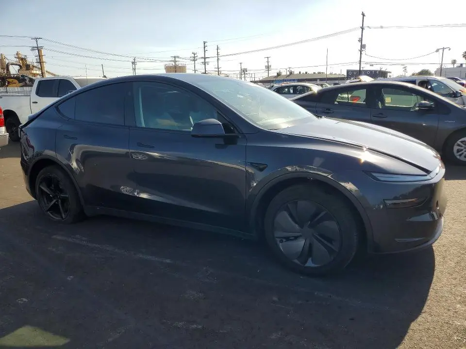 2026 TESLA MODEL Y   