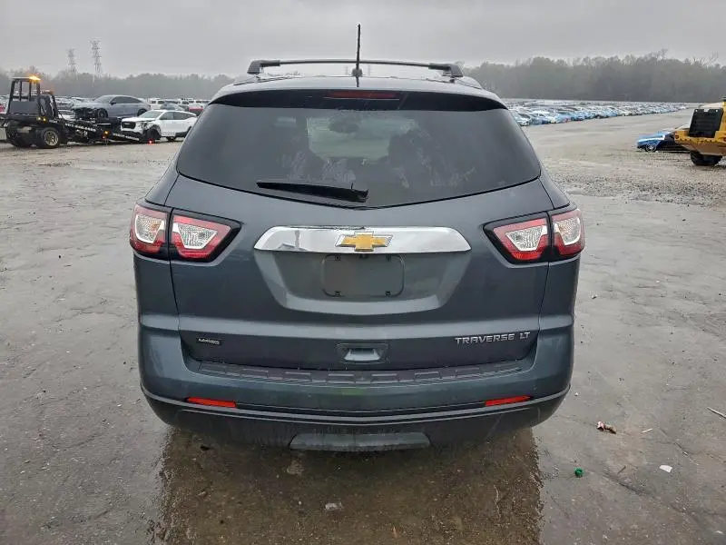 2013 CHEVROLET TRAVERSE LT  