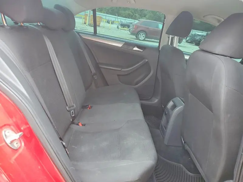 2015 VOLKSWAGEN JETTA SE  