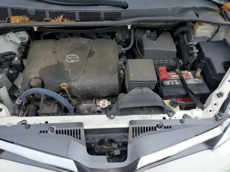 2020 TOYOTA SIENNA XLE 8-PASSENGER  